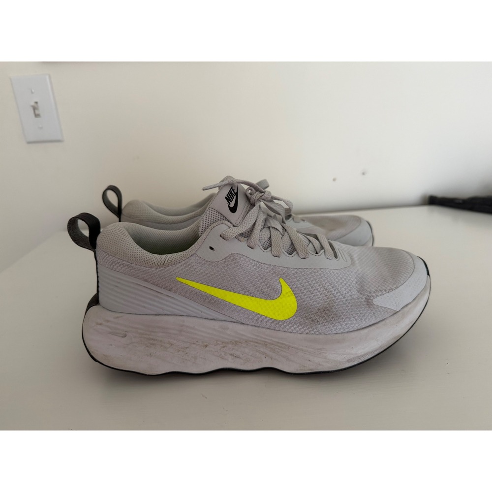 Nike Motiva Womens Walking Shoes White/Grey Volt FV5285-004 Size 8